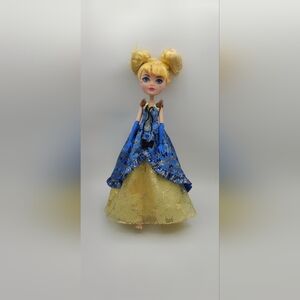 Ever After High Doll Blondie Lockes Thronecoming Ball BJH54 Articulated For OOAK